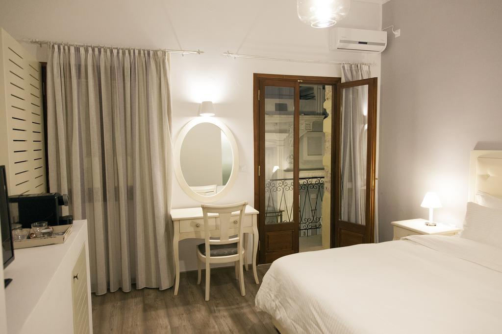 Shalom Luxury Rooms Kondilaki Chania  Room photo